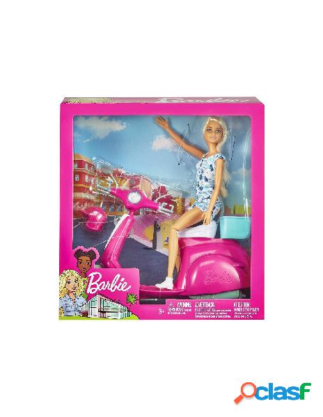 Barbie con scooter e bambola