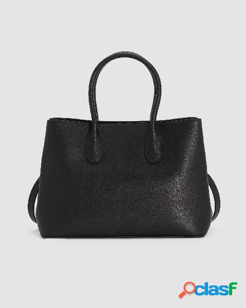 Borsa nero in pelle effetto martellato con tracolla più