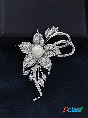 Fashion Elegant Rhinestone Brooch