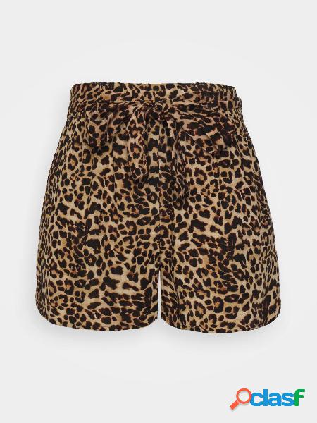 PIECES Shorts PCNYA con stampa leopardata MARRONE