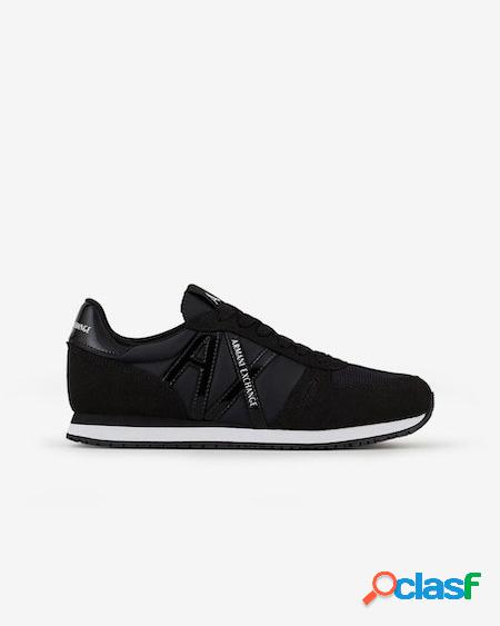 Sneakers nere in mesh e microfibra con scritta logo tono su