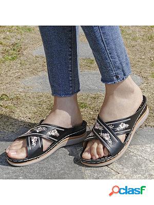 Spring And Summer Cross-embroidered Pattern Flat Sandals