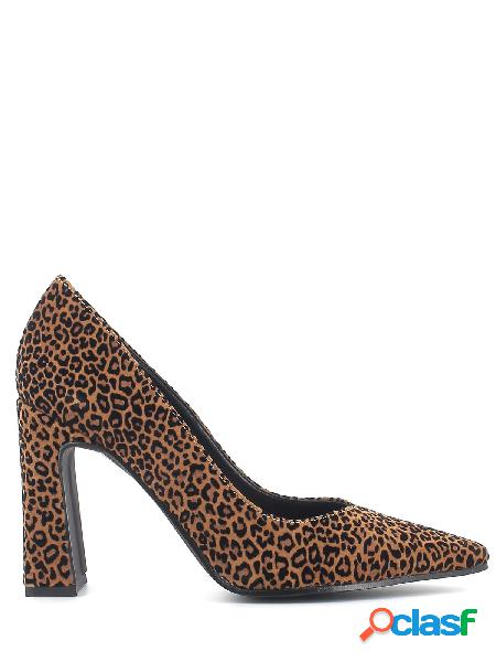 Altramarea Decollete in camoscio leopardato con tacco largo,