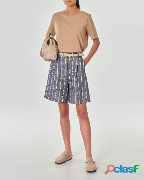 Bermuda in lino e viscosa blu denim a righe beige con pinces