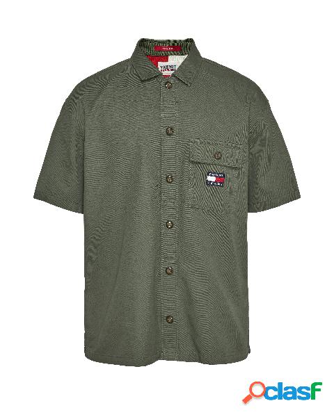 Camicia verde militare in gabardina di cotone con maxi