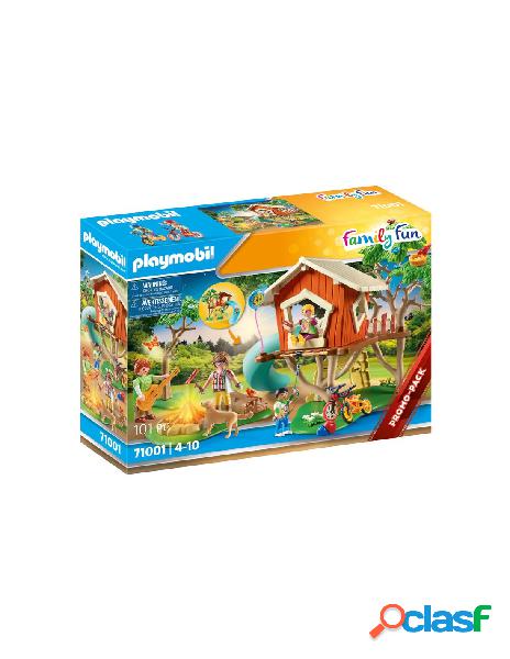 Casetta sullalbero con scivolo