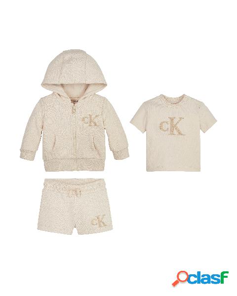 Completo beige composto da felpa con cappuccio bermuda e