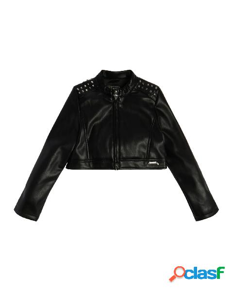 Giacca biker nera in similpelle cropped con borchie