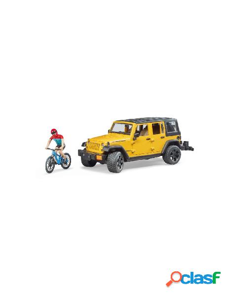 Jeep wrangler rubicon unlimited con mountain bike e ciclista