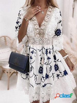 Lace-trimmed V-neck Floral Track Skater Dresses