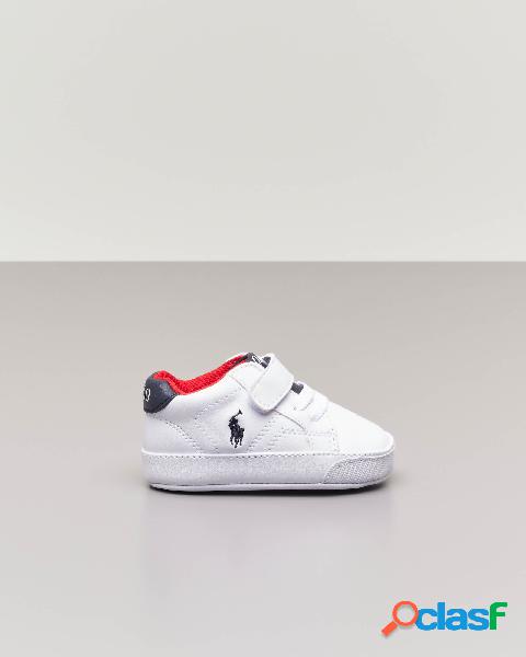 Sneakers bianche in ecopelle con pony blu 16-18