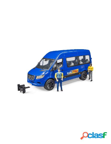 Mb sprinter pulmino con due personaggi