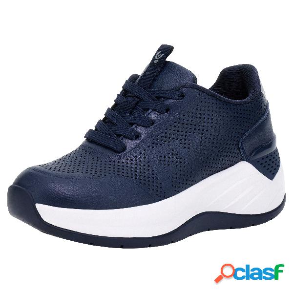 Scarpe sportive con tomaia in similpelle perforata