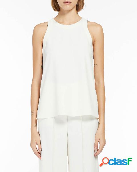 Top bianco in crêpe envers satin riciclato con profili in