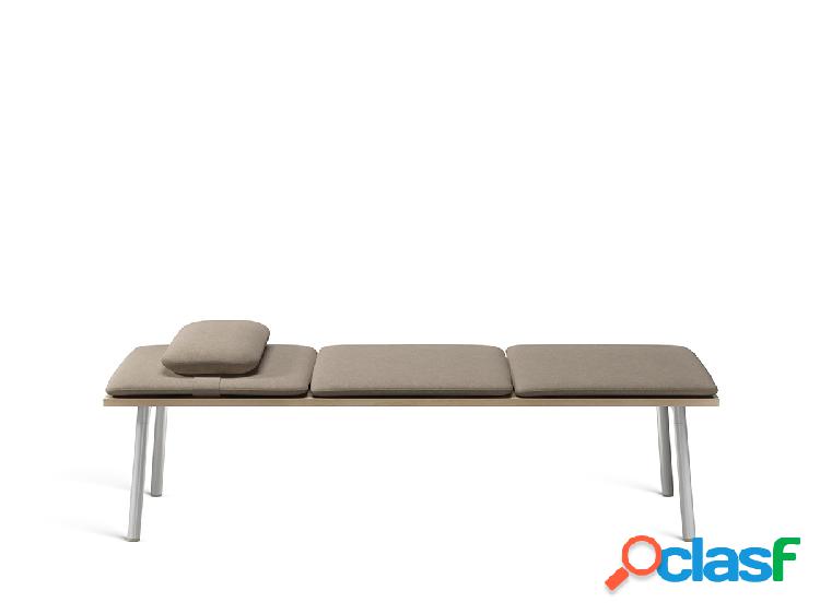 Emeco Run Daybed da Esterni