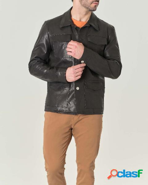 Field jacket nera in pelle con chiusura a bottoni