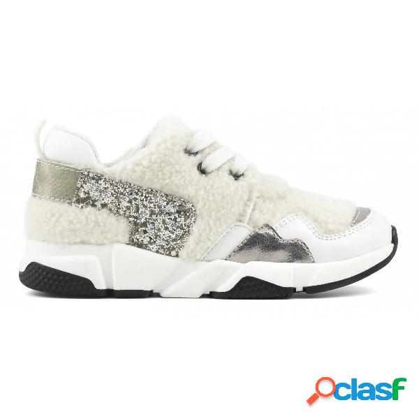 Sneaker in mix di materiali con glitter e pellccia sintetica