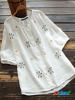 Round Neck Casual Loose Embroidered Short Sleeve Blouse